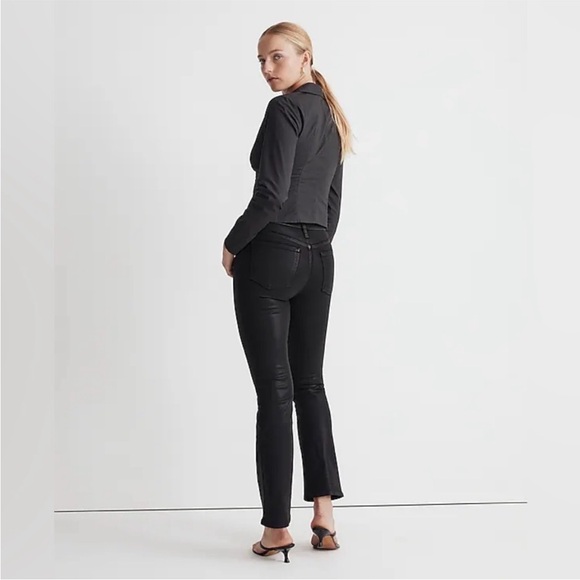 Madewell Mid-Rise Kick Out in Coated Black - Picture 2 of 3